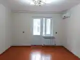 3-комн. квартира, 4 этаж, 61 м², Сино, 112 мкр, ул. Авесто 1/2, кв 19-5