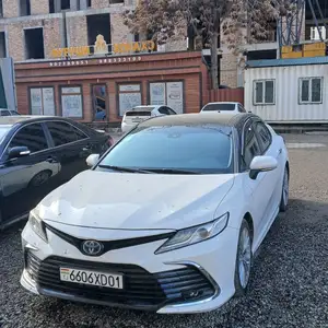 Toyota Camry, 2018