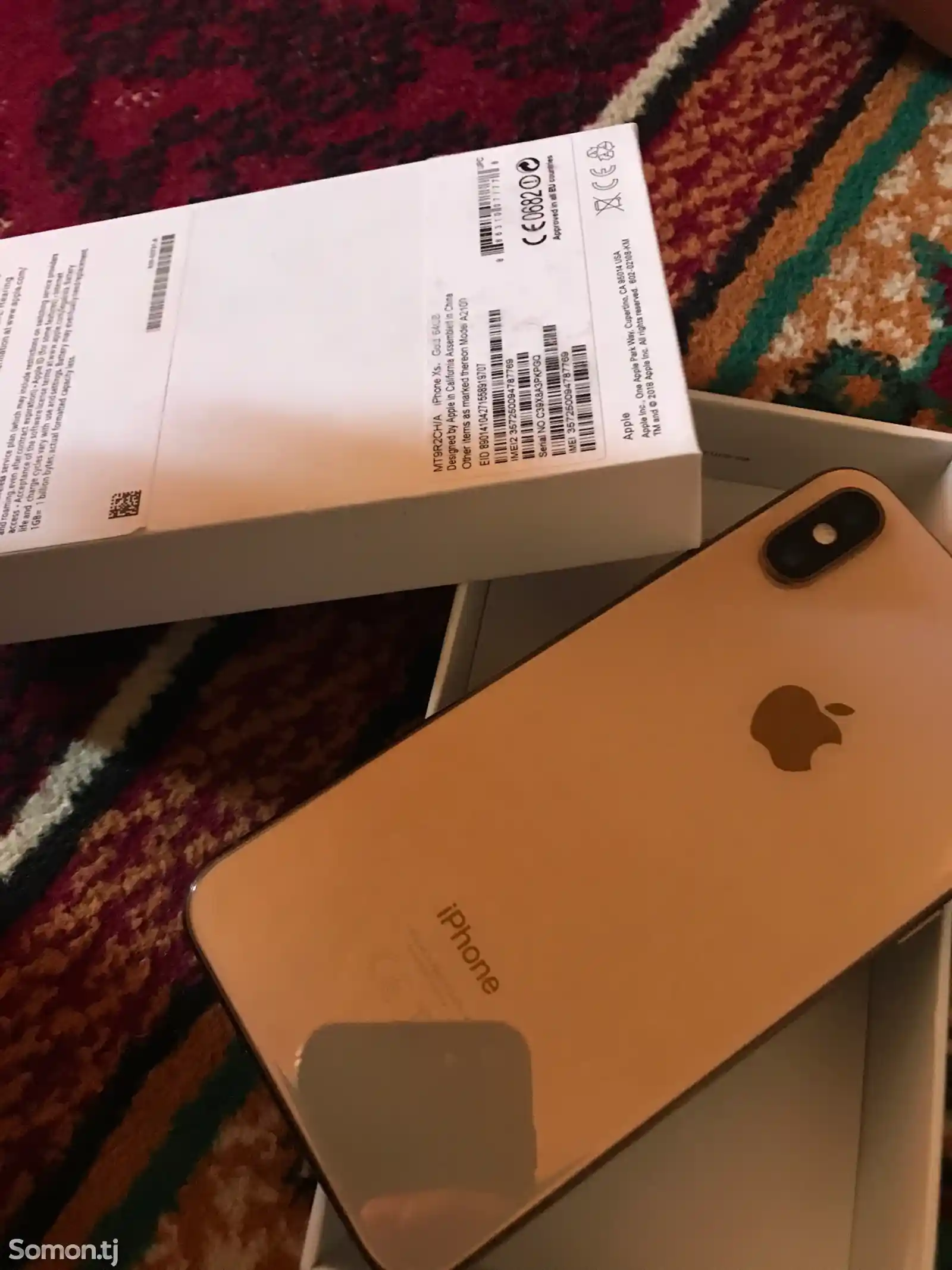 Apple iPhone Xs, 64 gb, Gold-1