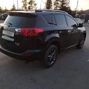 Toyota RAV 4, 2013