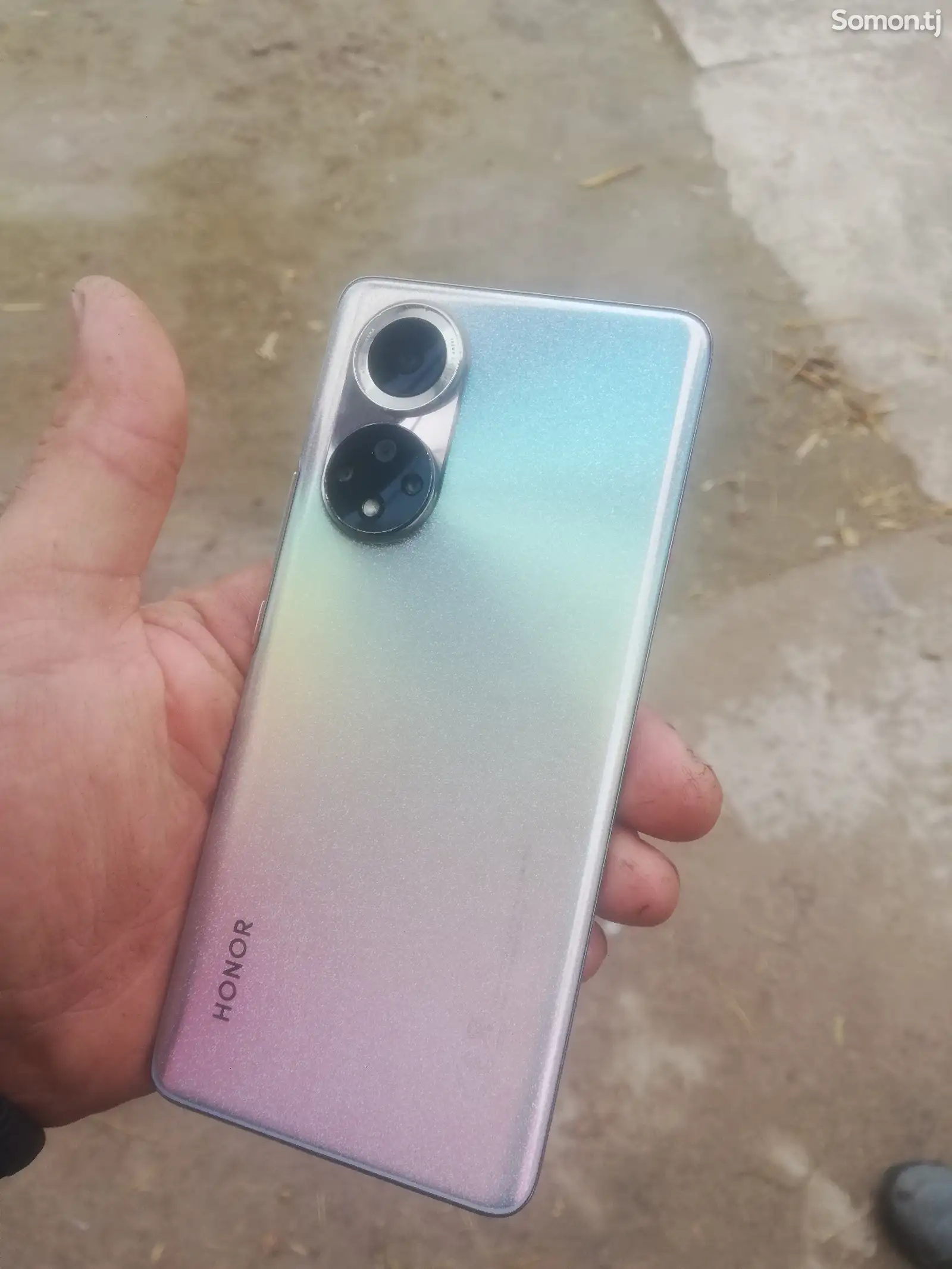 Телефон Honor-1