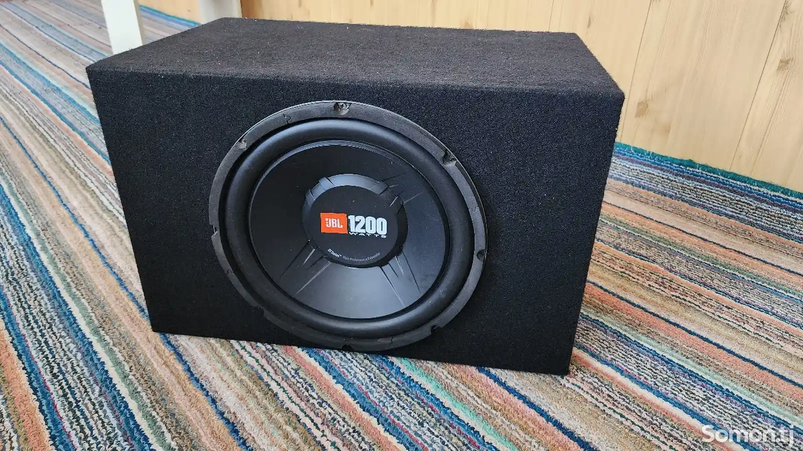 Сабвуфер JBL 1200WATT-1