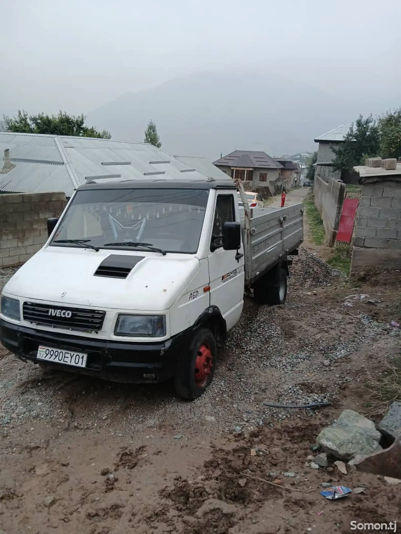 Бортовой грузовик Iveco-4