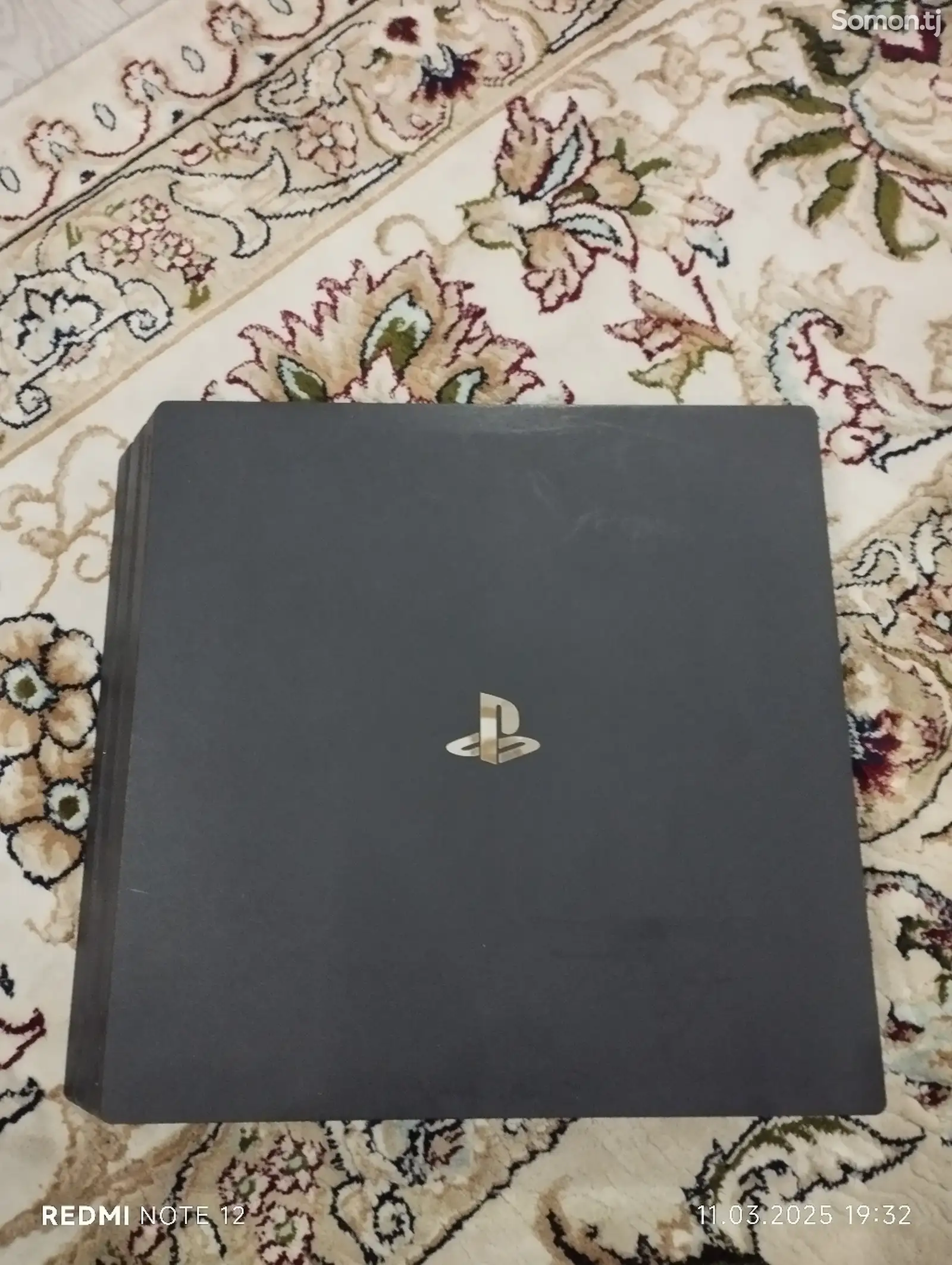 Игровая приставка playstation 4 pro-1