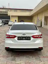 Toyota Camry, 2019-6