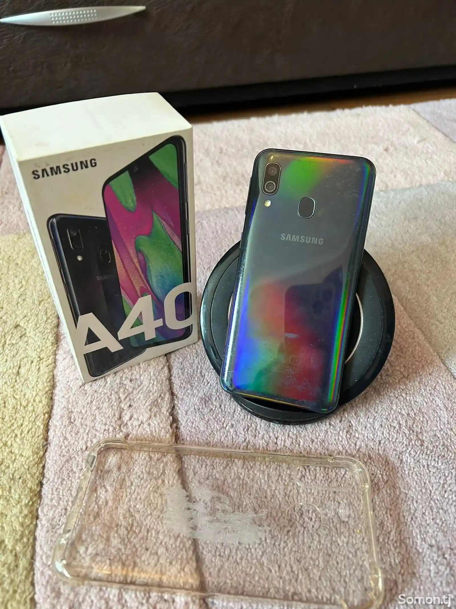 Samsung Galaxy A40 64gb-2