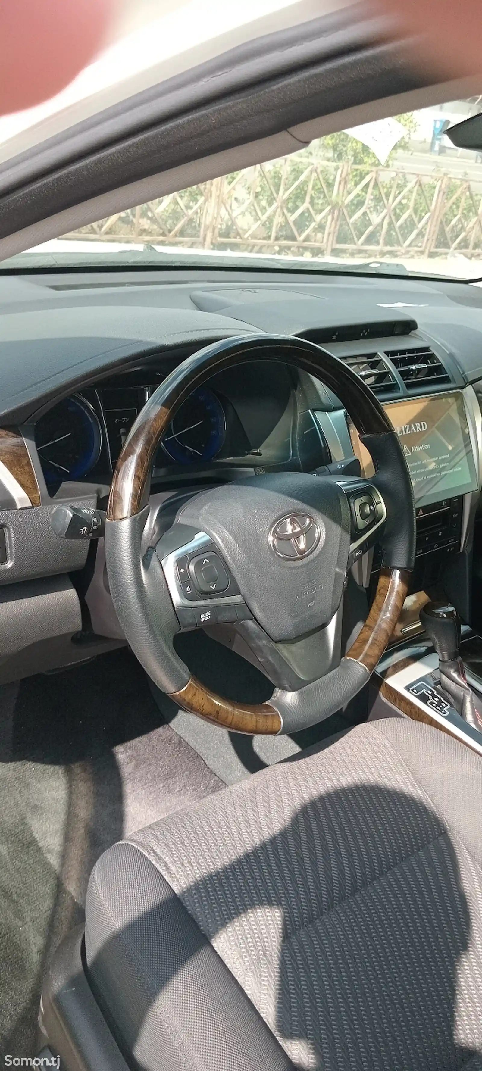 Toyota Camry, 2015-4