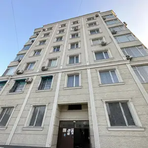 1-комн. квартира, Цокольный этаж, 50 м², 18 мкр