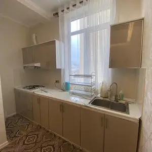 3-комн. квартира, 4 этаж, 83 м², 18 мкр