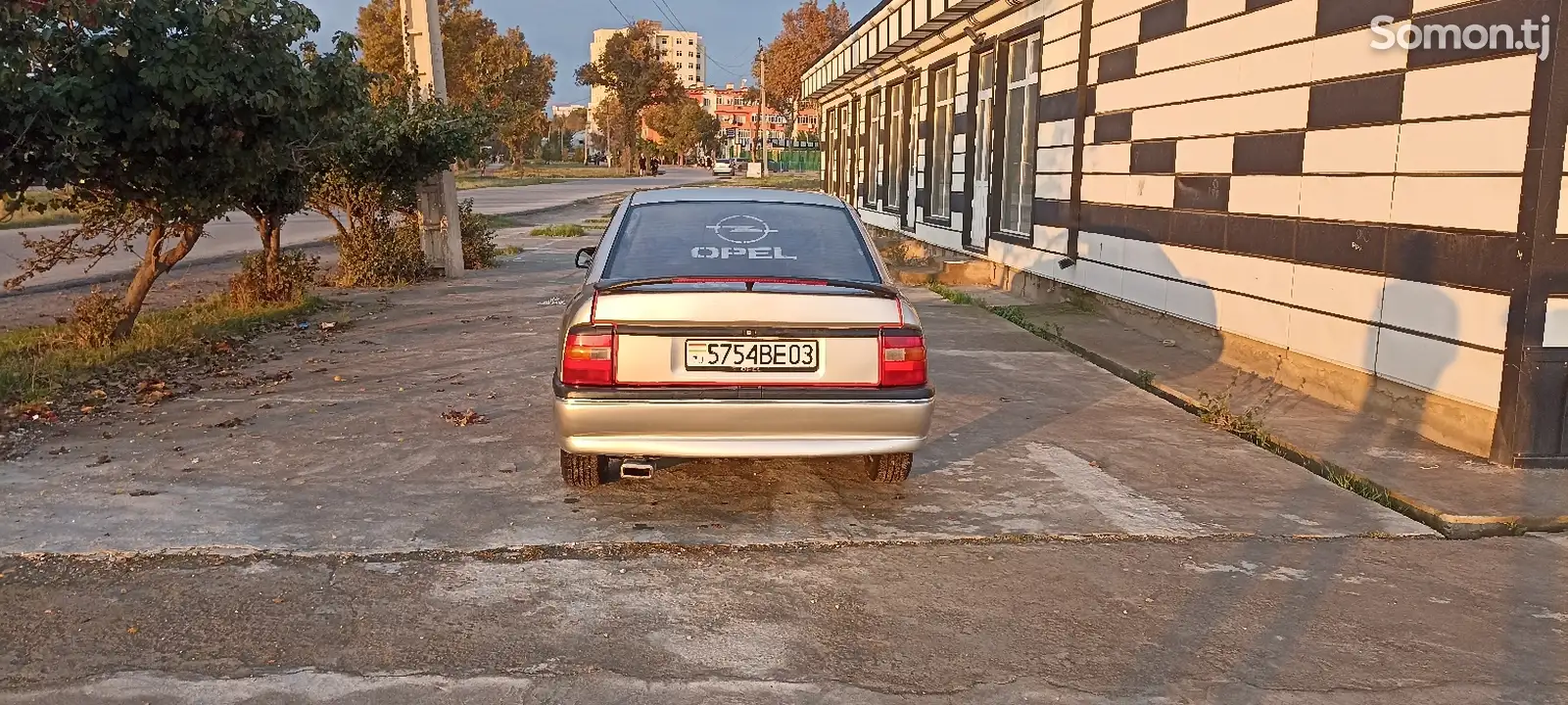 Opel Vectra A, 1993-1