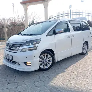 Toyota Vellfire, 2012