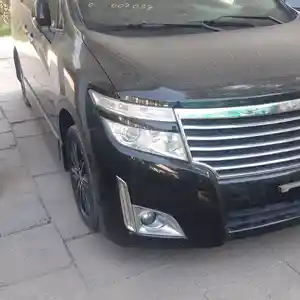 Nissan Elgrand, 2014