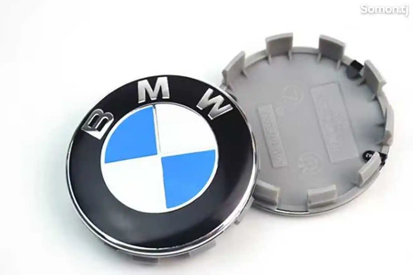 Значок на BMW-8