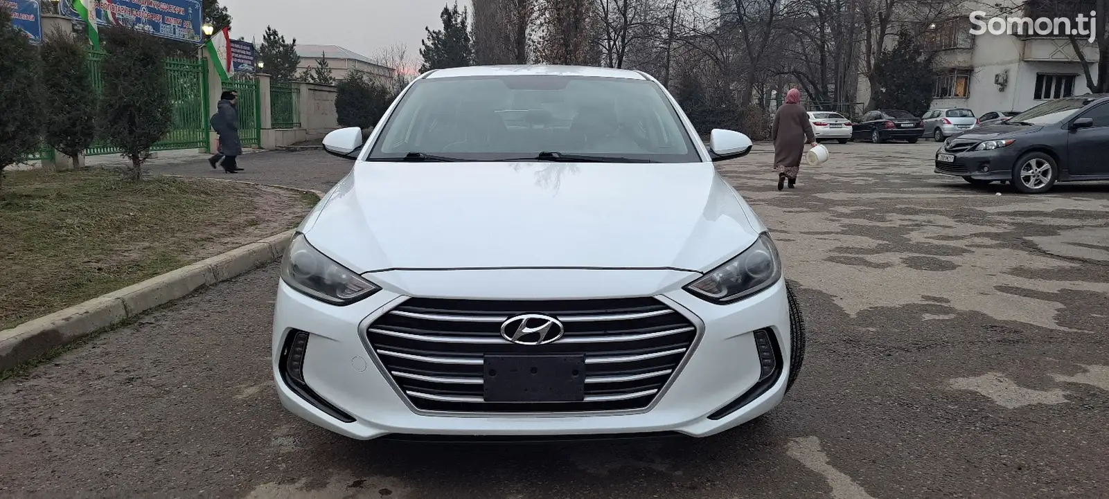 Hyundai Elantra, 2017-1