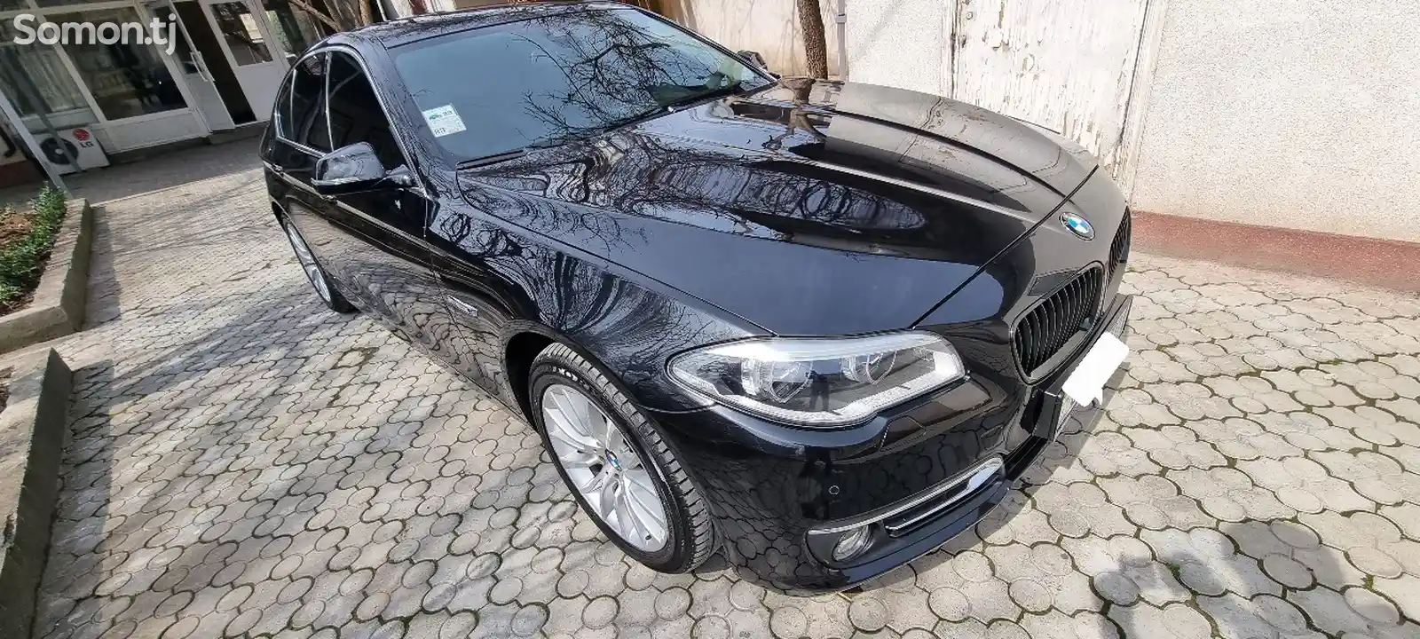 BMW 5 Series, 2015-9