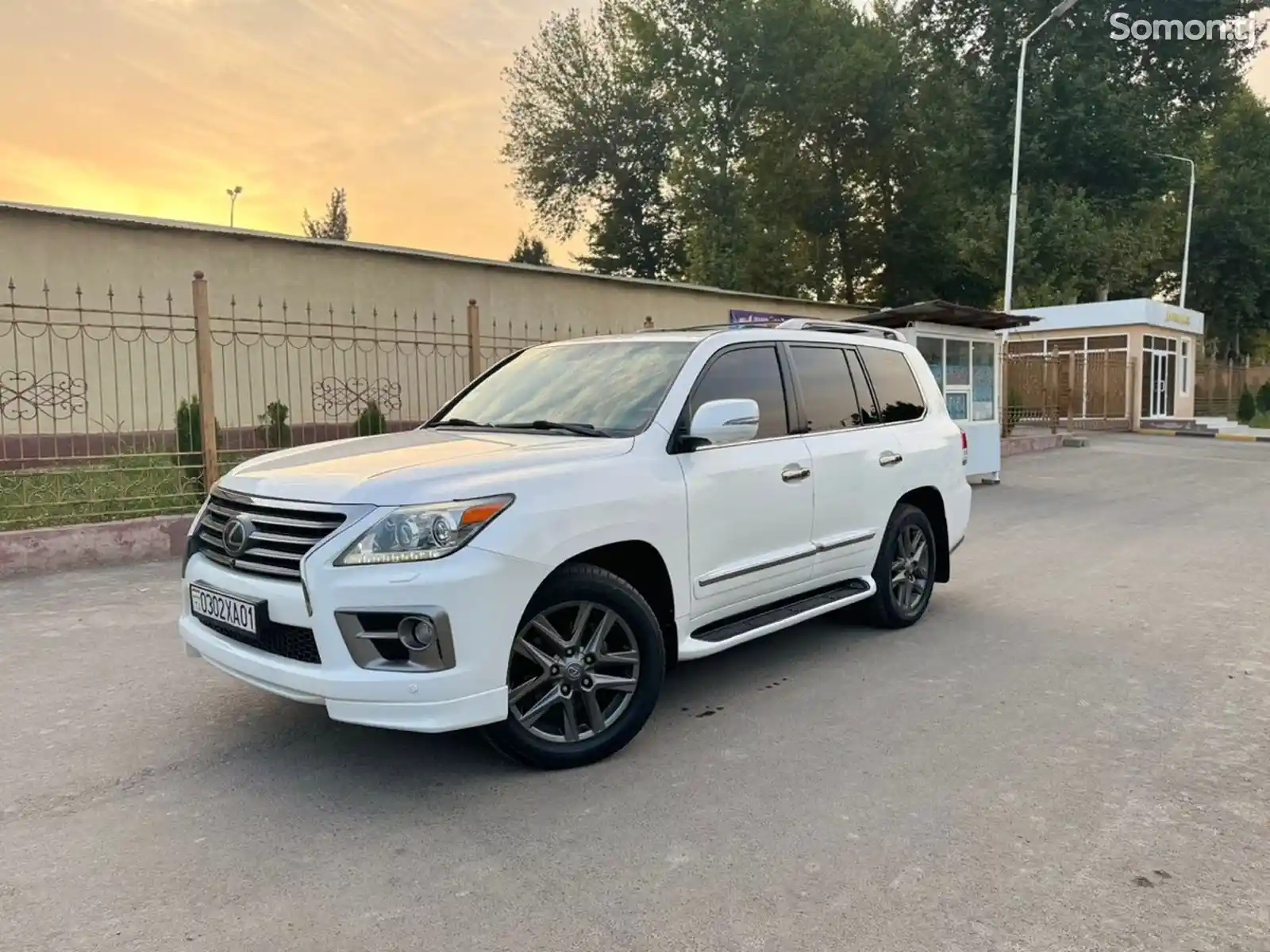 Lexus LX series, 2014-1