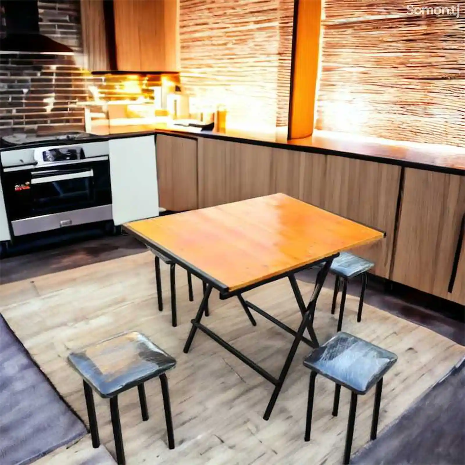 Кухонный стол и стулья-1