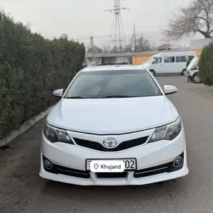 Toyota Camry, 2013