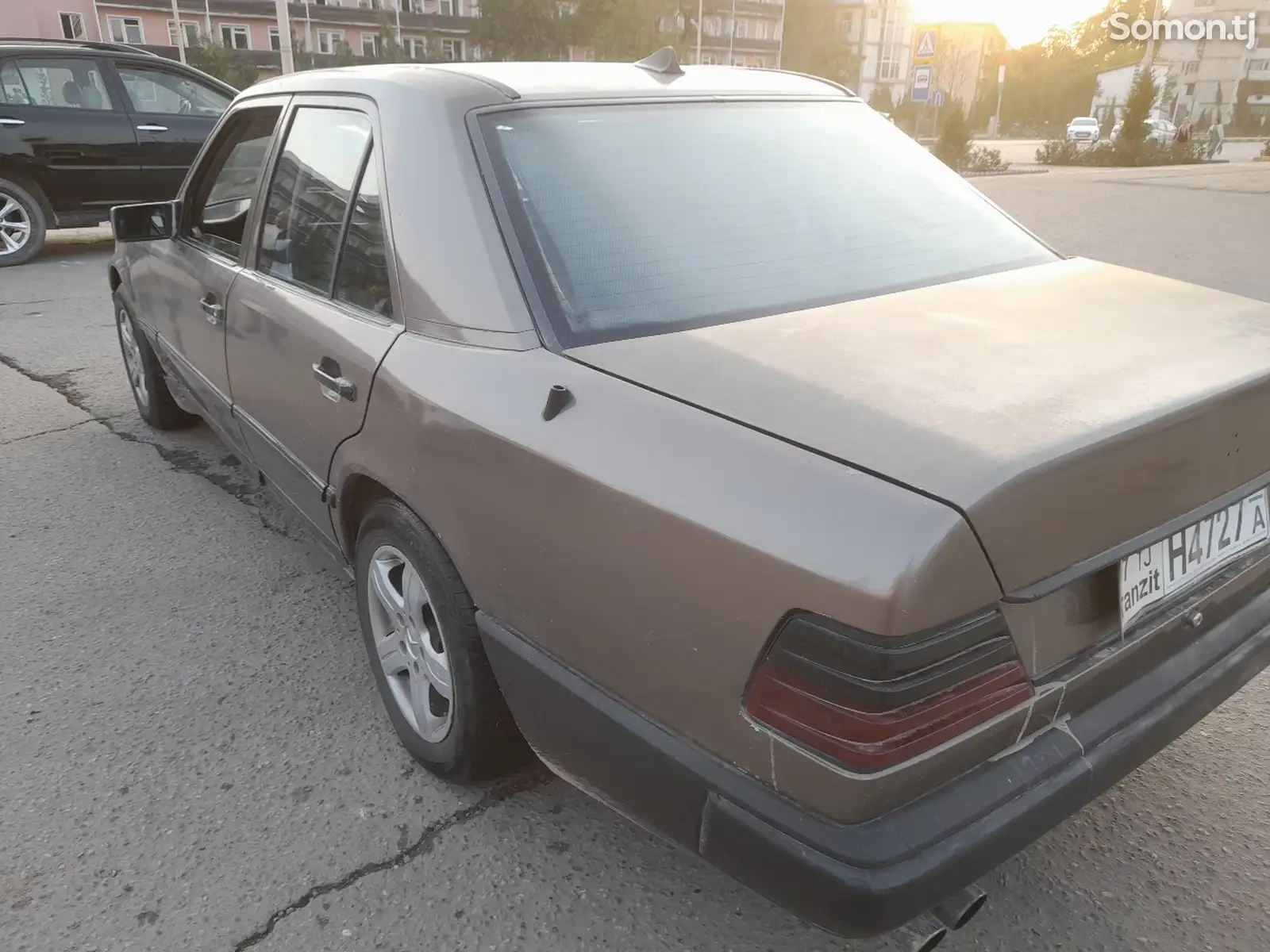 Mercedes-Benz W124, 1989-6