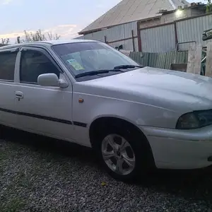 Daewoo Nexia, 1995