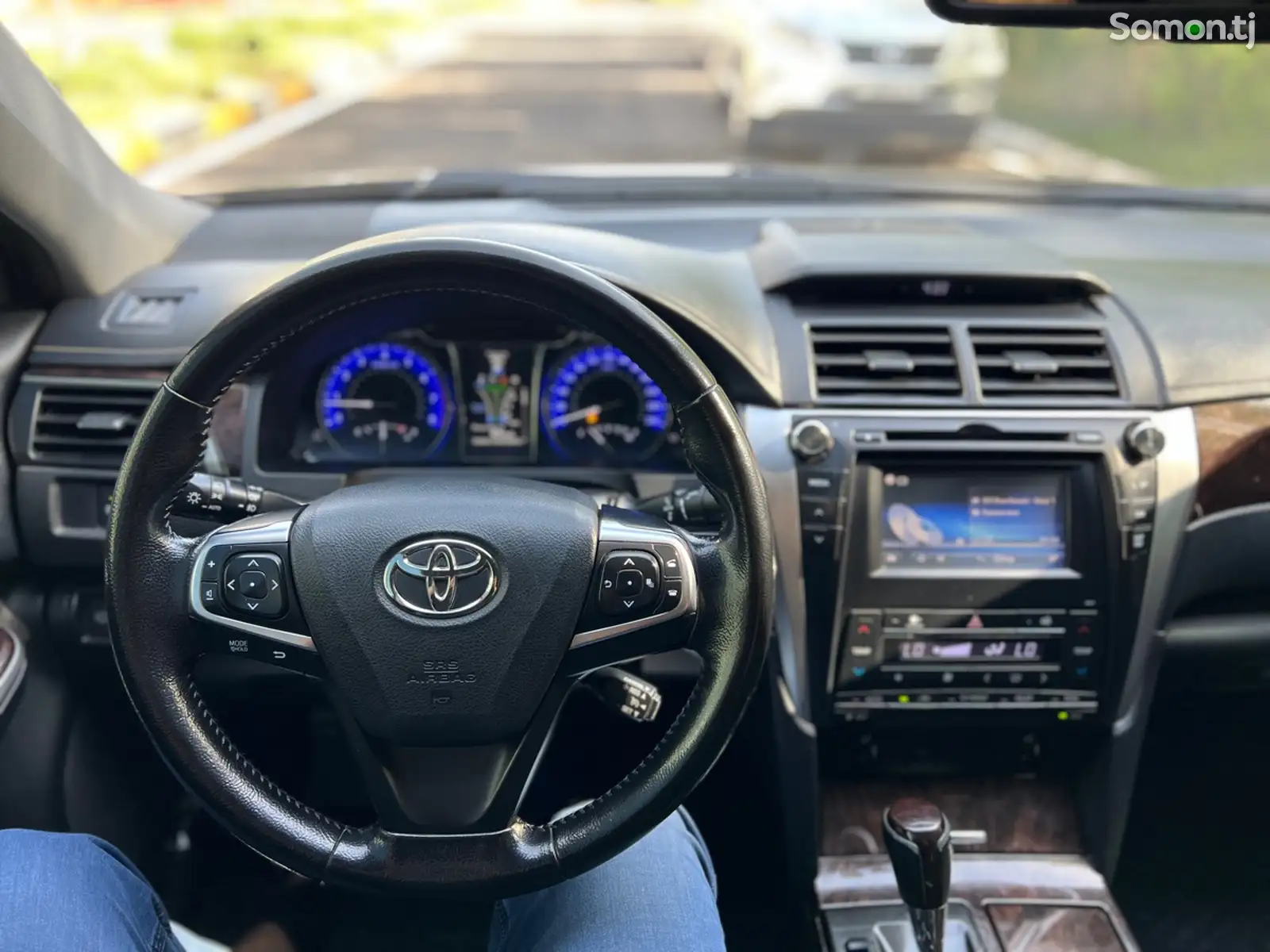 Toyota Camry, 2015-8