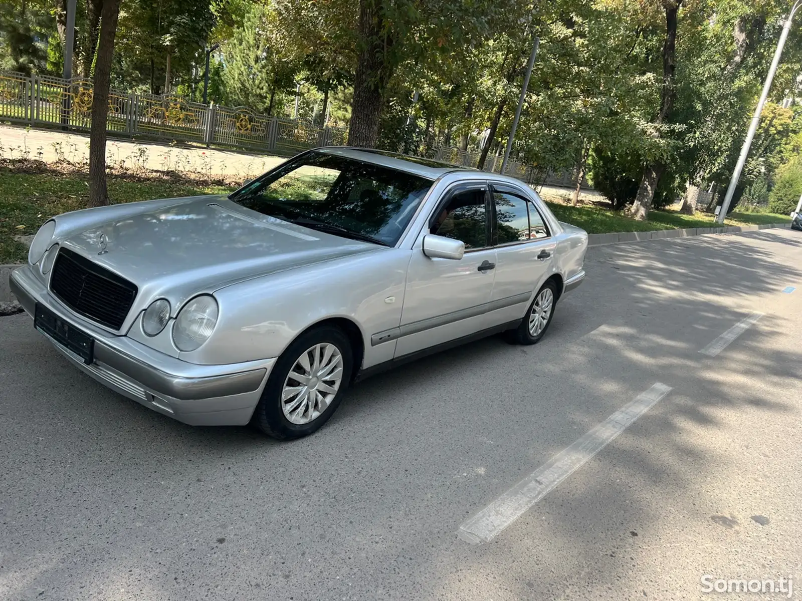 Mercedes-Benz E class, 1996-3