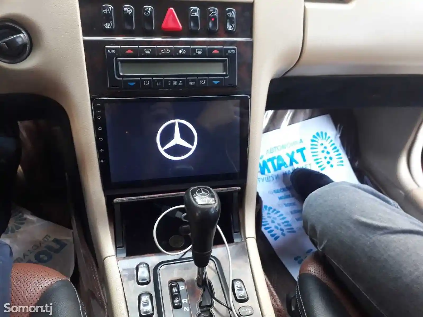 Штатная автомагнитола Android на Mercedes-Benz-1