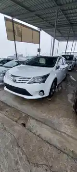 Toyota Avensis, 2015-8