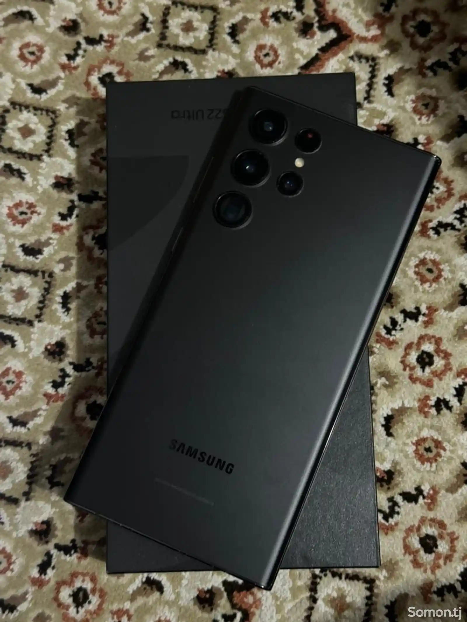 Samsung Galaxy S 22 Ultra-1