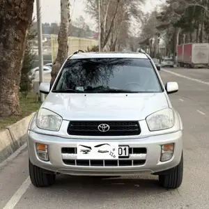 Toyota RAV 4, 2001