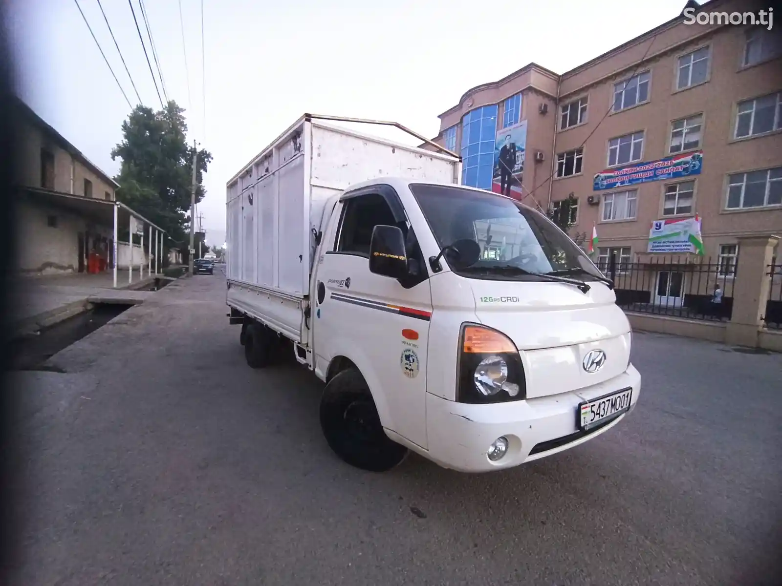 Бортовой автомобиль Hyundai Porter 2, 2010-1