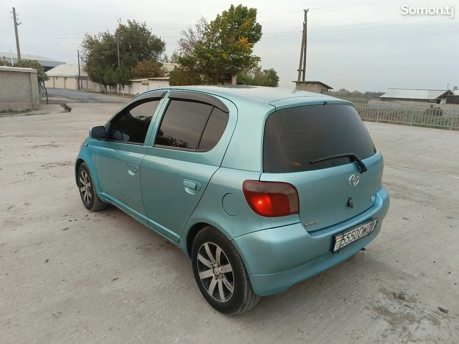 Toyota Vitz, 2001-1