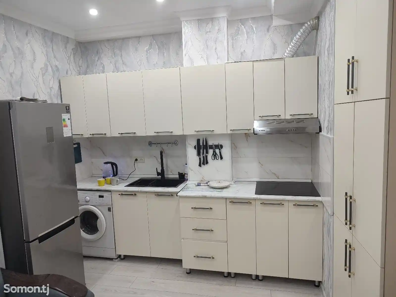 3-комн. квартира, 13 этаж, 80м², улица Пулоди дом 25-11