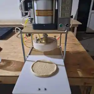 Аппарат для формировки лепешек