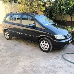 Opel Zafira, 2000