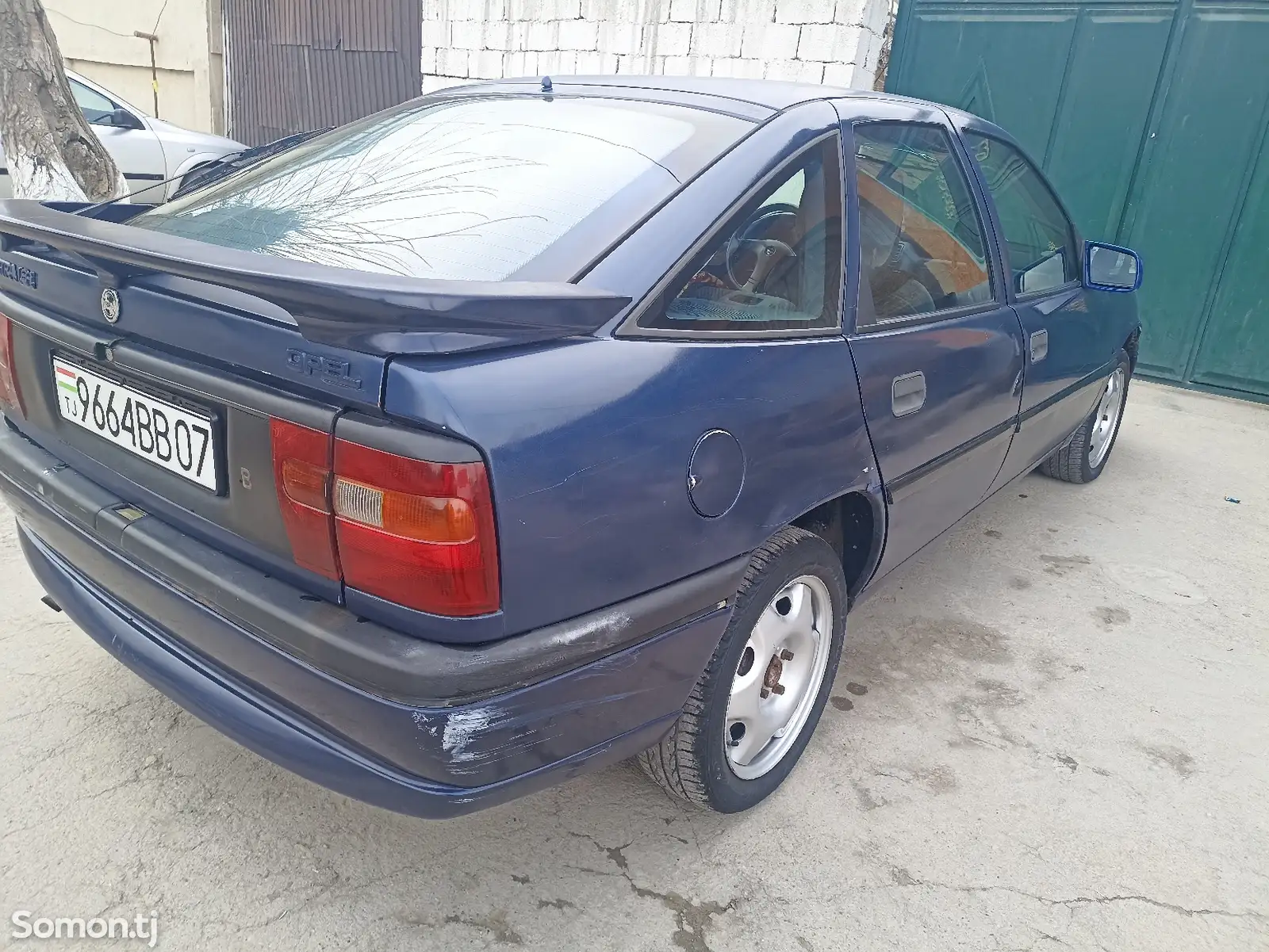 Opel Vectra A, 1994-1