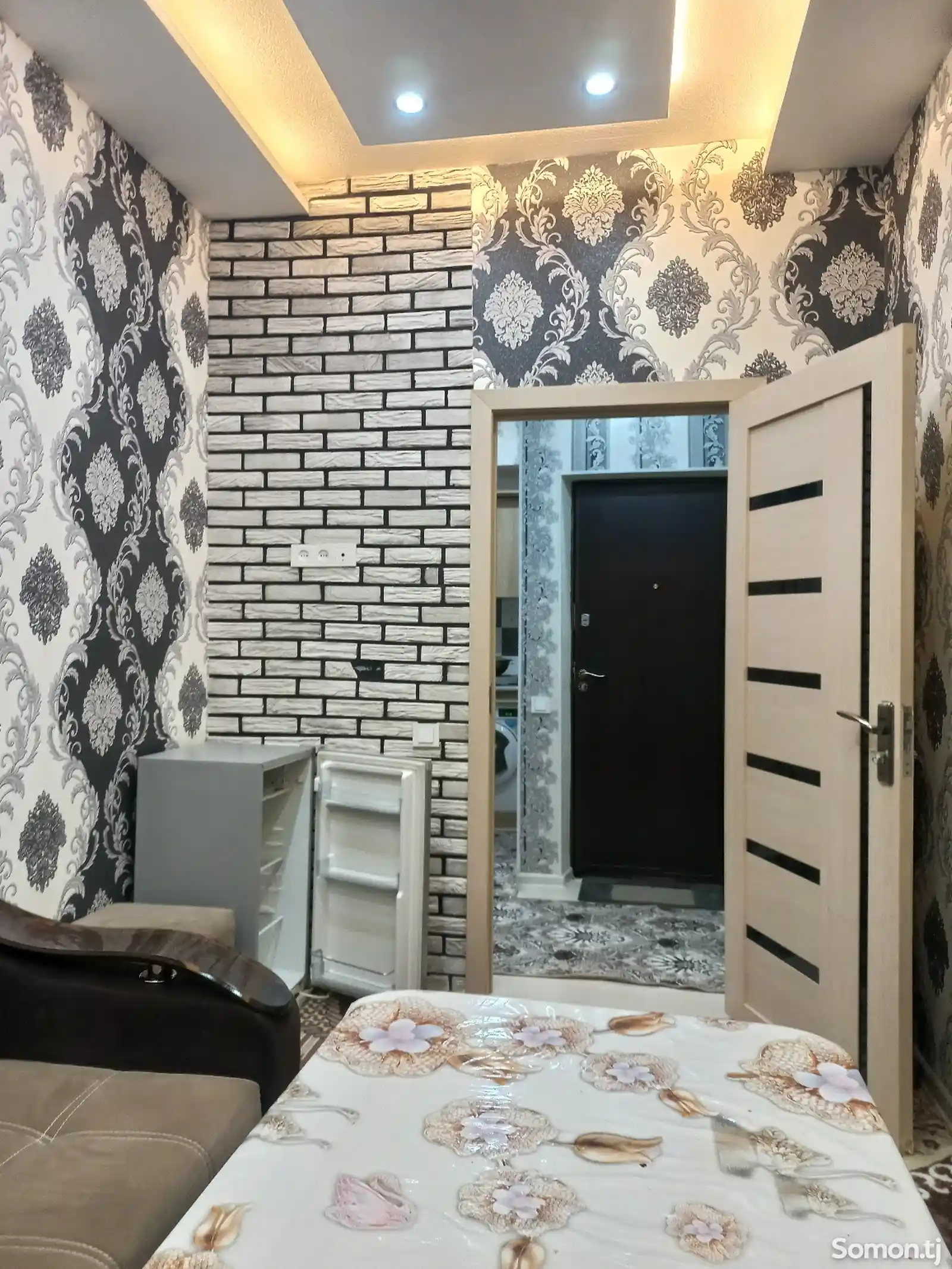 2-комн. квартира, Цокольный этаж, 50м², 19 мкр-7