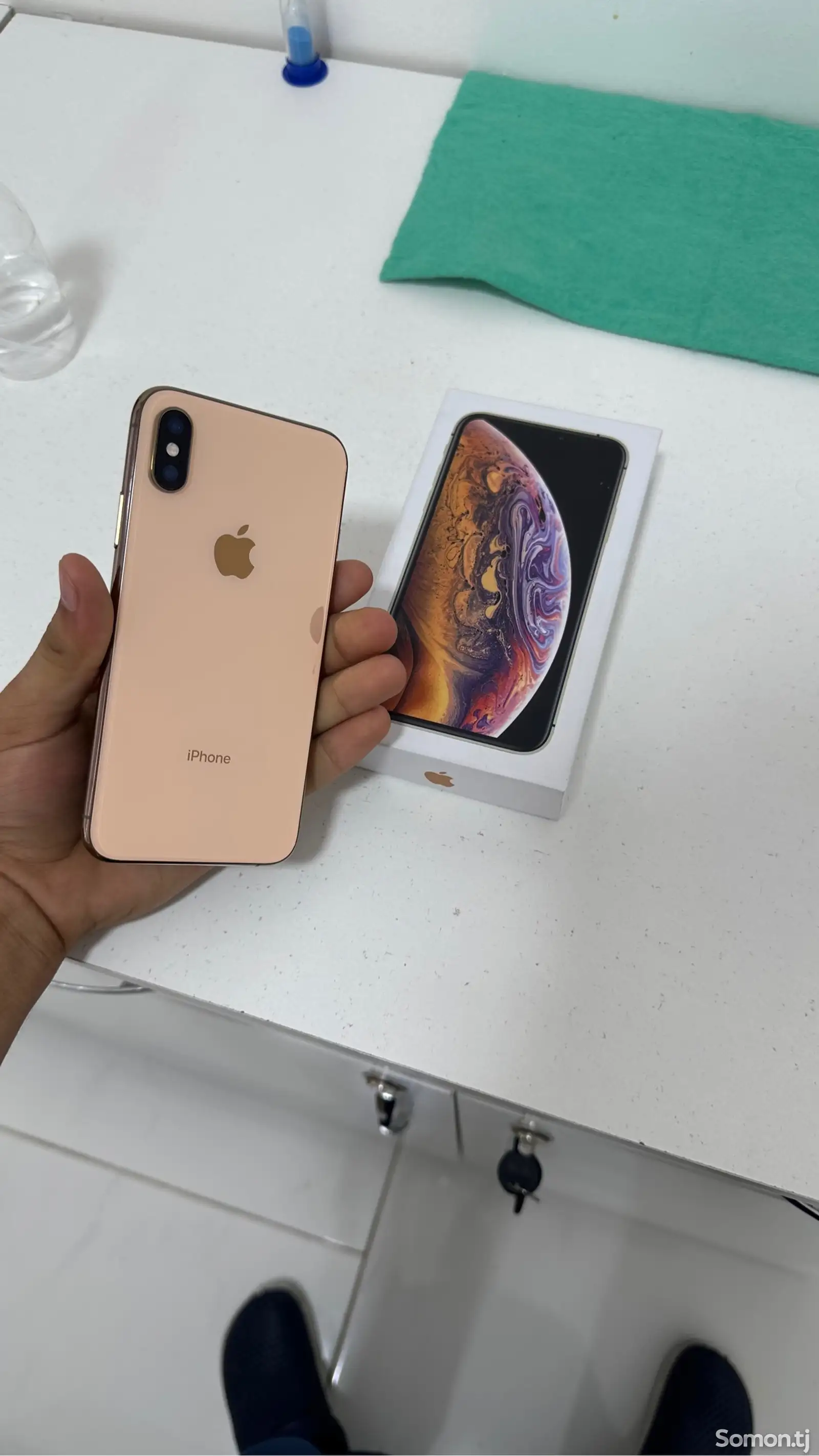 Apple iPhone Xs, 256 gb, Gold-1