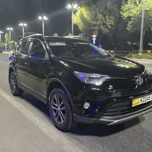 Toyota RAV 4, 2018