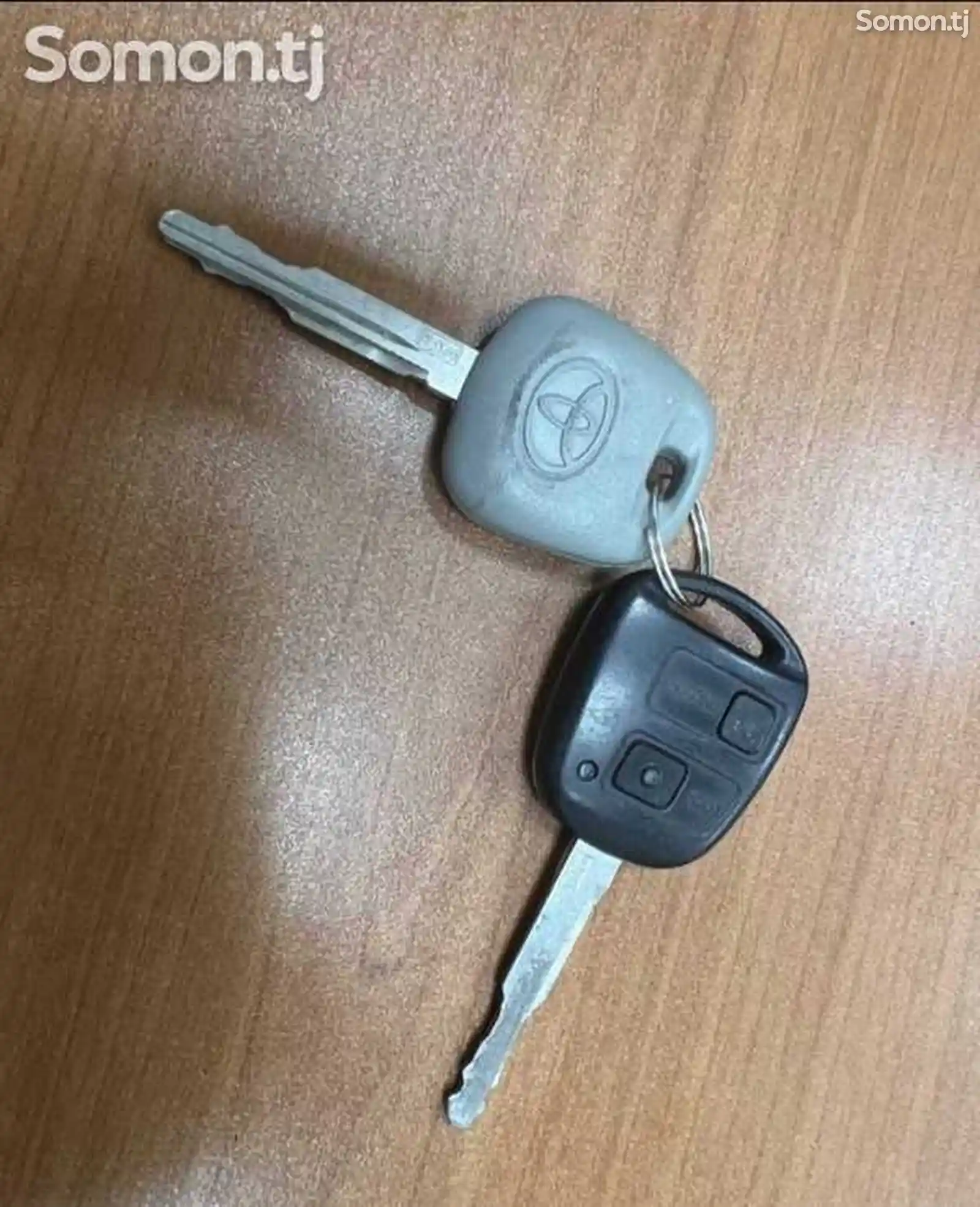 Ключи от Toyota Corolla