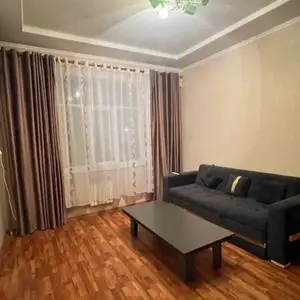 2-комн. квартира, 3 этаж, 50м², Зарафшон