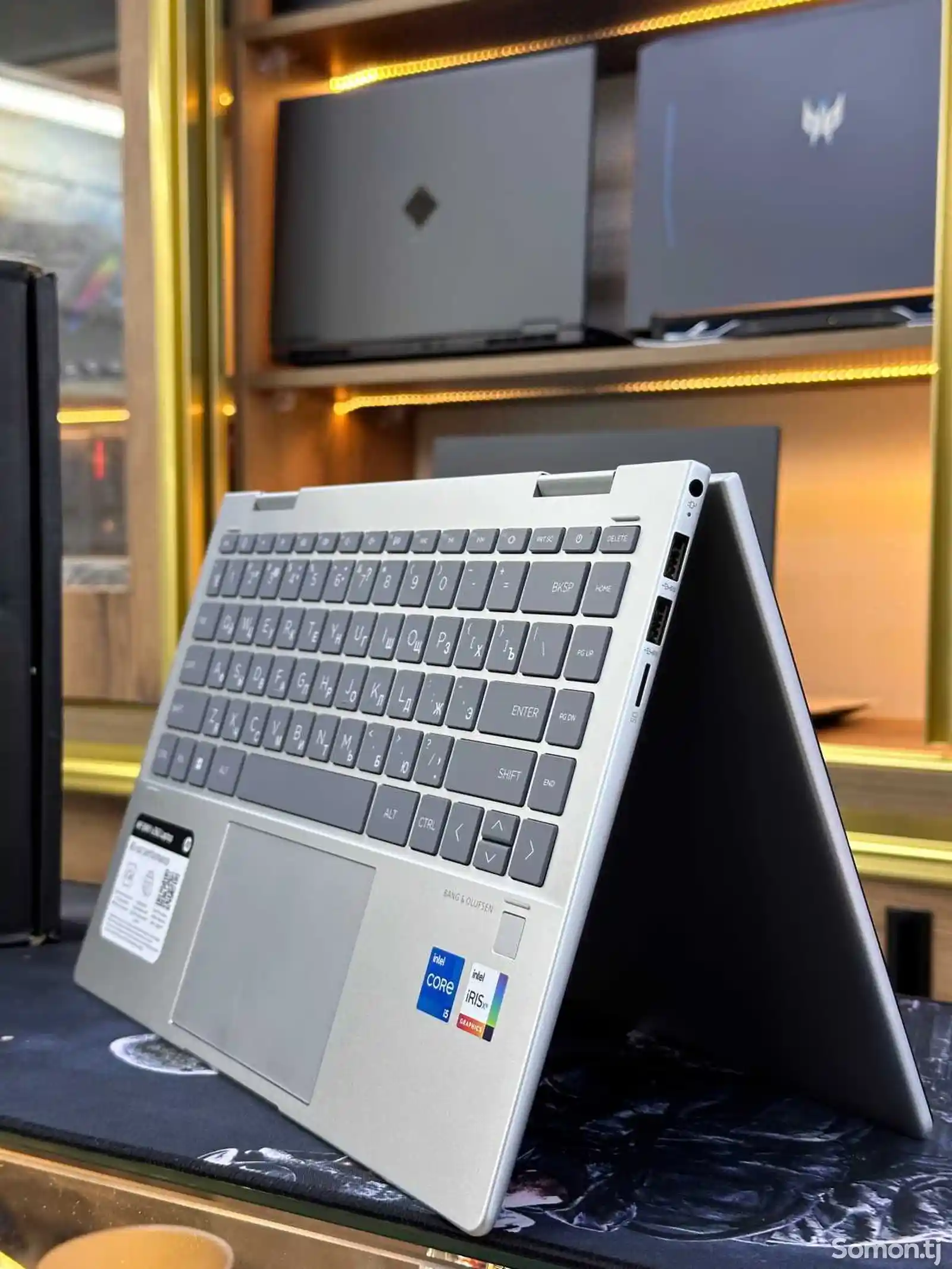 Ноутбук HP Envy core i5 13-1