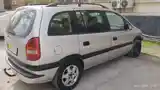 Opel Zafira, 2000-2