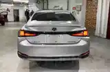 Накладка заднего бампера нижняя часть от Lexus ES 2018--3