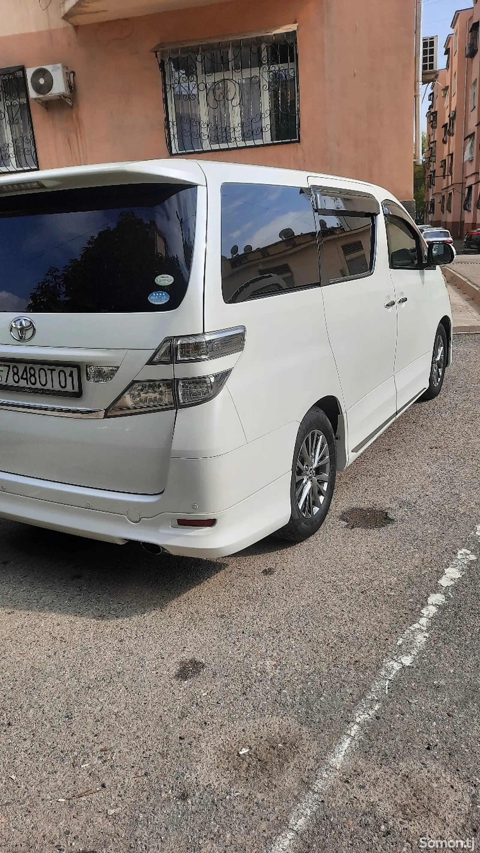 Toyota Vellfire, 2008-5