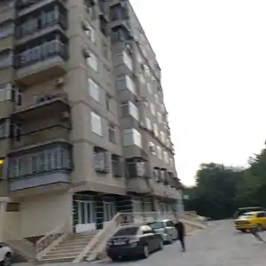 2-комн. квартира, 2 этаж, 72м², Фирдавси