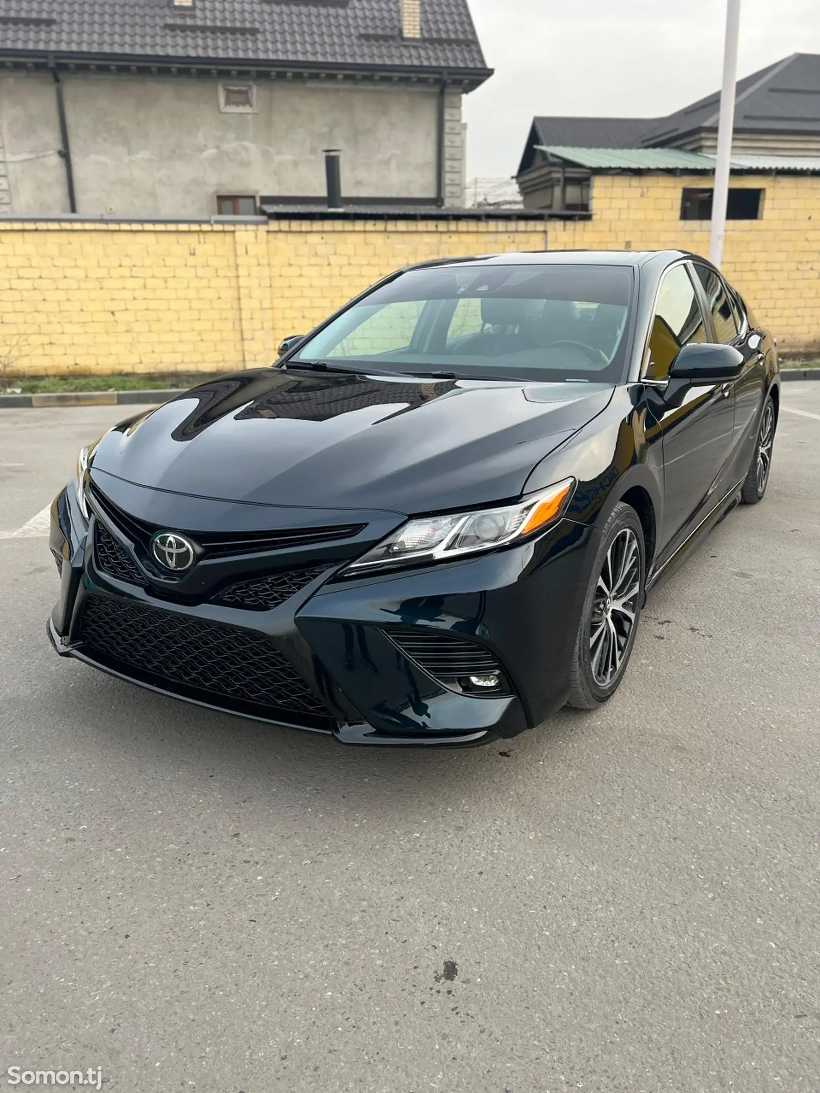 Toyota Camry, 2019-1