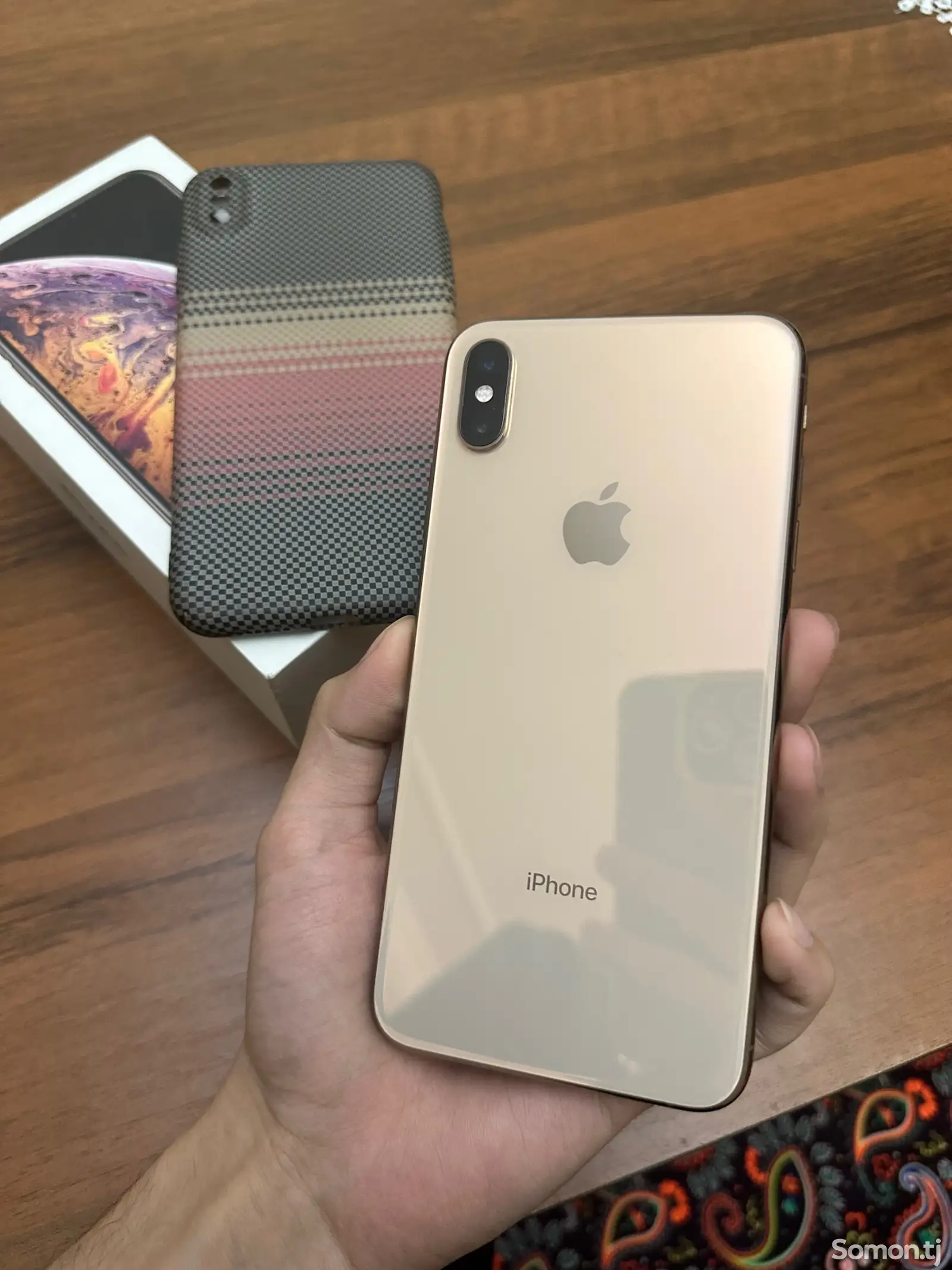 Apple iPhone Xs Max, 64 gb, Gold-1