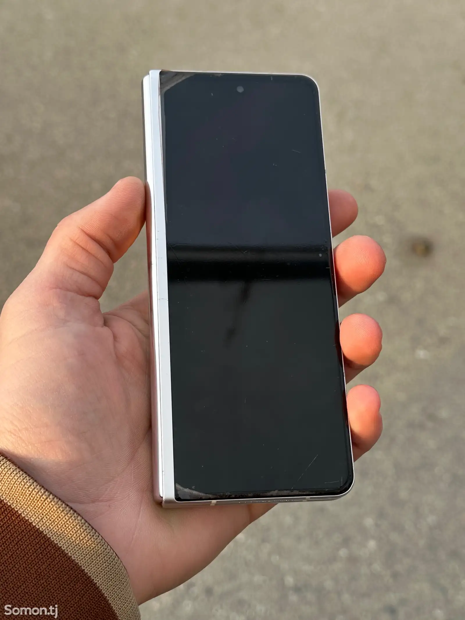 Samsung Galaxy Fold 3 5G-1