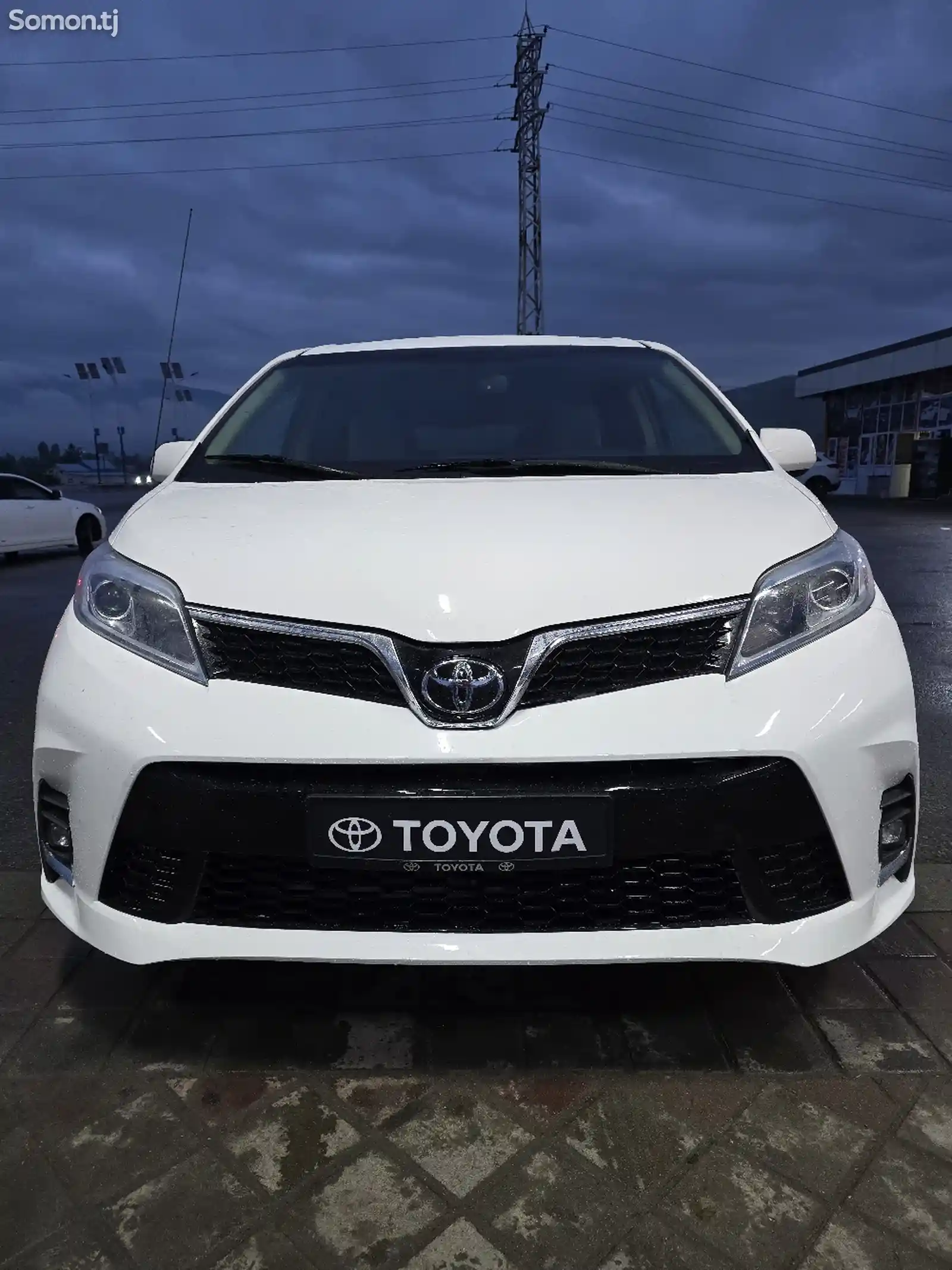 Toyota Sienna, 2014-3